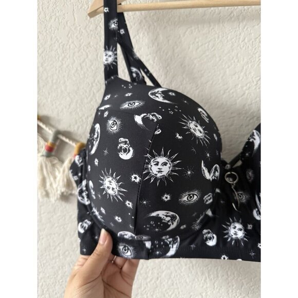Hot Topic Celestial Crisscross Moon & Sun Black Underwire Swim Top Beach 4x - Picture 5 of 11